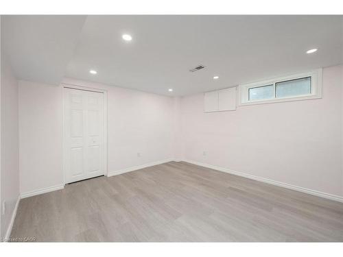 60 Champlain Avenue, Hamilton, ON - Indoor Photo Showing Other Room