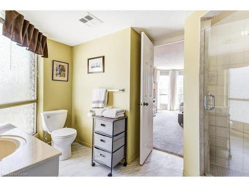 706-1201 North Shore Boulevard E, Burlington, ON - Indoor Photo Showing Bathroom