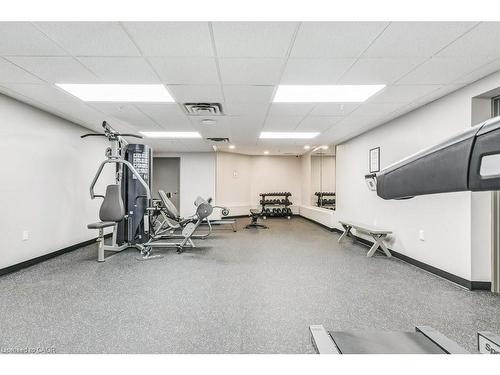 706-1201 North Shore Boulevard E, Burlington, ON - Indoor Photo Showing Gym Room