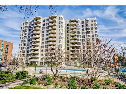 706-1201 North Shore Boulevard E, Burlington, ON - Outdoor With Facade