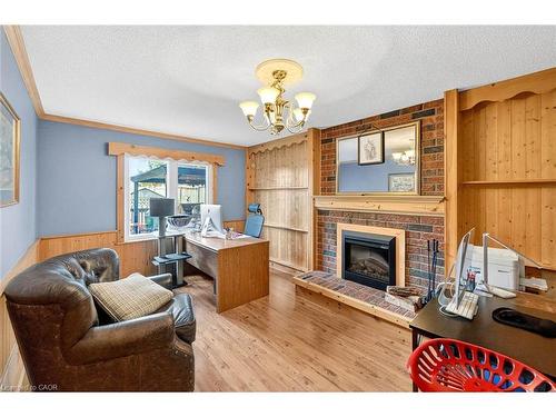 20 Burnley Place, Brampton, ON - Indoor Photo Showing Living Room With Fireplace