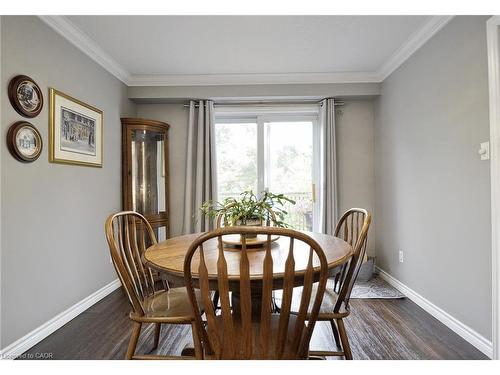35 Haddaway Court, Cambridge, ON - Indoor Photo Showing Dining Room