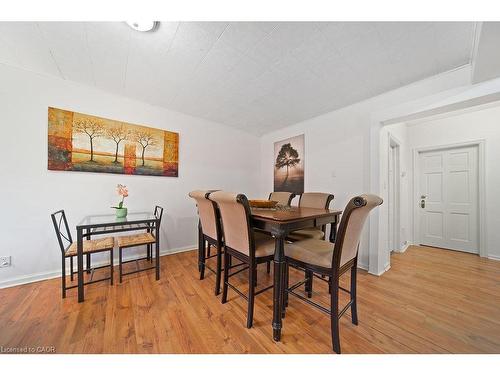 82 Whitney Avenue, Hamilton, ON - Indoor Photo Showing Dining Room