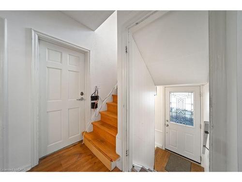 82 Whitney Avenue, Hamilton, ON - Indoor Photo Showing Other Room