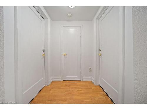 82 Whitney Avenue, Hamilton, ON - Indoor Photo Showing Other Room