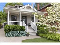 73 Arkell Street  Hamilton, ON L8S 1N6