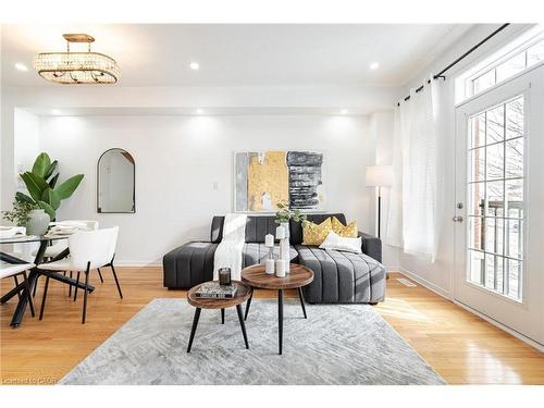 7186 Triumph Lane, Mississauga, ON - Indoor