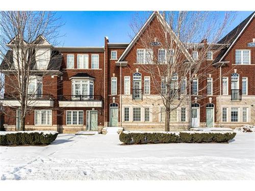 7186 Triumph Lane, Mississauga, ON - Outdoor With Balcony With Facade