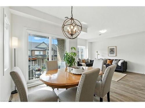 9 Laguna Village Crescent, Hannon, ON - Indoor Photo Showing Dining Room