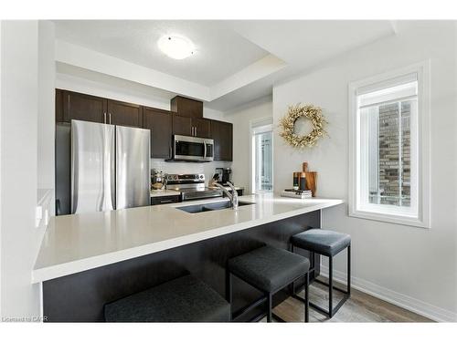 9 Laguna Village Crescent, Hannon, ON - Indoor Photo Showing Kitchen With Stainless Steel Kitchen