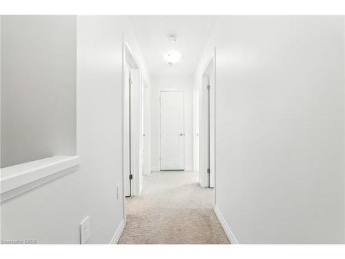 9 Laguna Village Crescent, Hannon, ON - Indoor Photo Showing Other Room