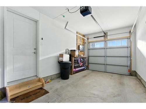 9 Laguna Village Crescent, Hannon, ON - Indoor Photo Showing Garage