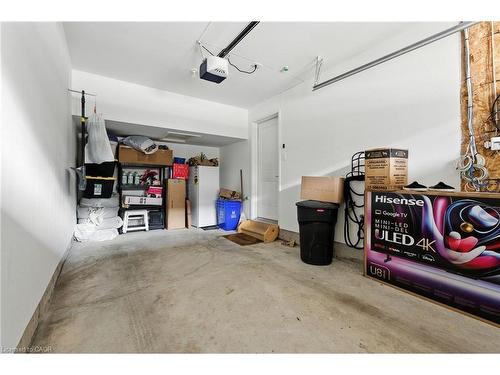 9 Laguna Village Crescent, Hannon, ON - Indoor Photo Showing Garage