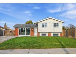 38 Coral Drive  Hamilton, ON L8V 2N5