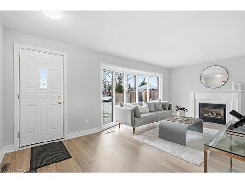 38 Coral Drive, Hamilton, ON - Indoor Photo Showing Living Room With Fireplace