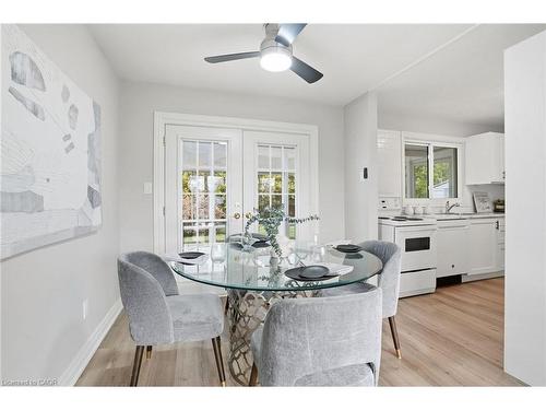 38 Coral Drive, Hamilton, ON - Indoor Photo Showing Dining Room
