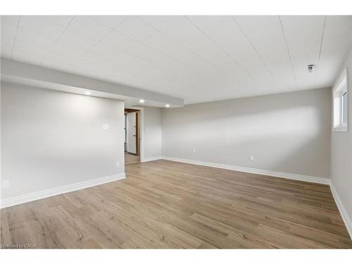 38 Coral Drive, Hamilton, ON - Indoor Photo Showing Other Room