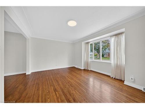 421 East 36Th Street, Hamilton, ON - Indoor Photo Showing Other Room