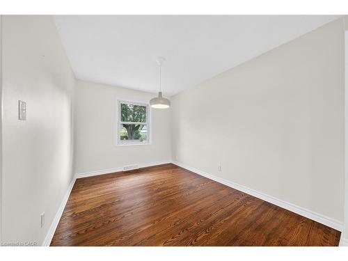 421 East 36Th Street, Hamilton, ON - Indoor Photo Showing Other Room