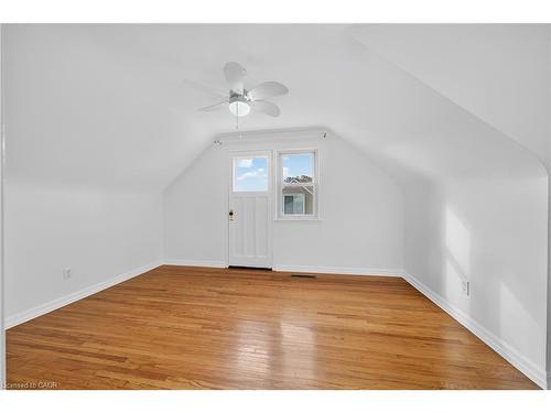 421 East 36Th Street, Hamilton, ON - Indoor Photo Showing Other Room