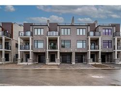 28-292 Vine Street  St. Catharines, ON L2M 0E1