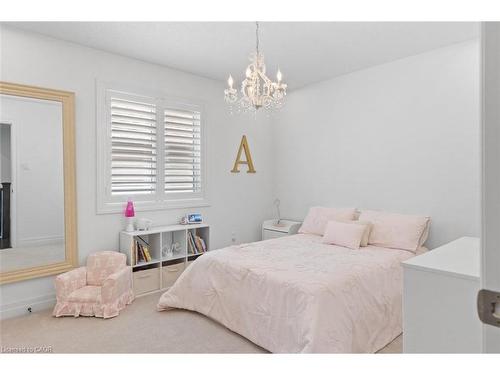 39 Deer Creek Street, Kitchener, ON - Indoor Photo Showing Bedroom