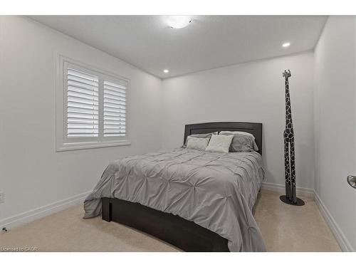39 Deer Creek Street, Kitchener, ON - Indoor Photo Showing Bedroom