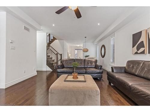 39 Deer Creek Street, Kitchener, ON - Indoor Photo Showing Living Room