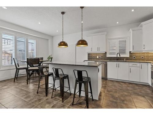 39 Deer Creek Street, Kitchener, ON - Indoor Photo Showing Other Room