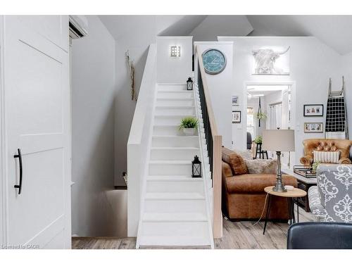 7 Homewood Avenue, Hamilton, ON - Indoor