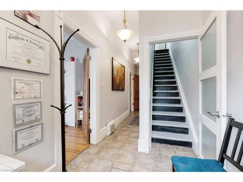 7 Homewood Avenue, Hamilton, ON - Indoor Photo Showing Other Room