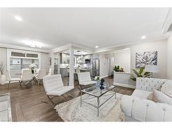 156 Trayborn Drive  Richmond Hill, ON L4C 4L1