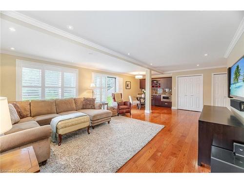 12130 Eighth Line, Glen Williams, ON - Indoor Photo Showing Living Room