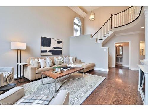 4324 Rosemead Court, Burlington, ON - Indoor Photo Showing Living Room