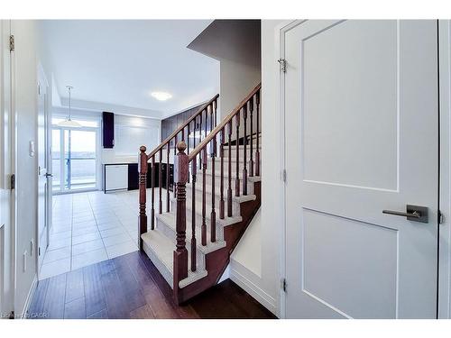 228-30 Times Square Boulevard, Stoney Creek, ON - Indoor Photo Showing Other Room