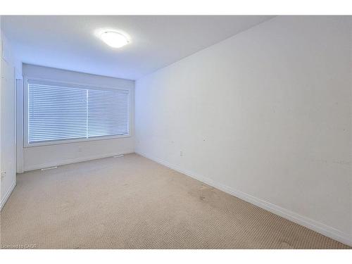 228-30 Times Square Boulevard, Stoney Creek, ON - Indoor Photo Showing Other Room
