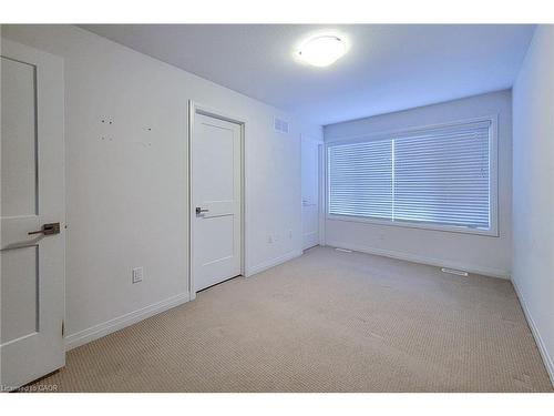 228-30 Times Square Boulevard, Stoney Creek, ON - Indoor Photo Showing Other Room
