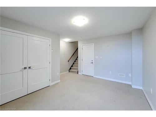 228-30 Times Square Boulevard, Stoney Creek, ON - Indoor Photo Showing Other Room