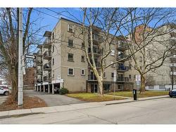 308-40 Robinson Street  Hamilton, ON L8P 1Y9