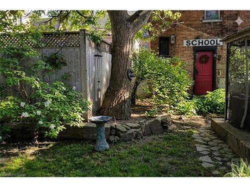 5 Chatham Street, Hamilton, ON - Outdoor