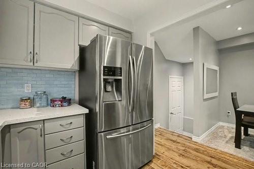 425 Taylor Crescent, Burlington, ON - Indoor Photo Showing Kitchen