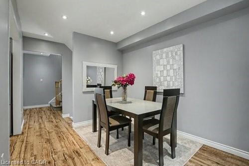 425 Taylor Crescent, Burlington, ON - Indoor Photo Showing Dining Room