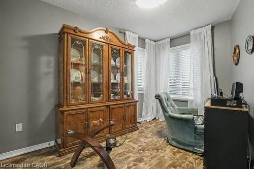 425 Taylor Crescent, Burlington, ON - Indoor