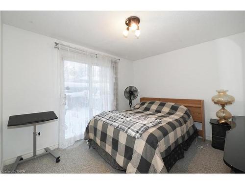 11 Broken Oak Crescent, Kitchener, ON - Indoor Photo Showing Bedroom