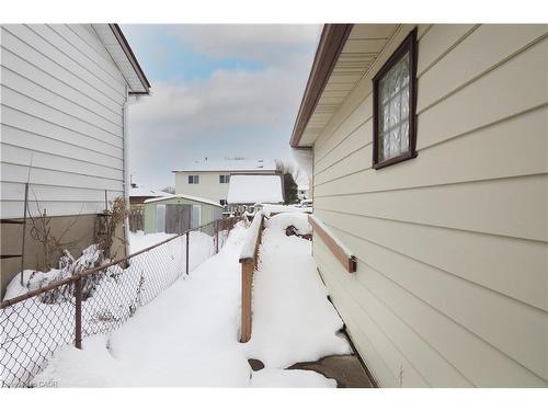 11 Broken Oak Crescent, Kitchener, ON - Outdoor With Exterior