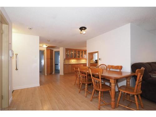 11 Broken Oak Crescent, Kitchener, ON - Indoor Photo Showing Dining Room