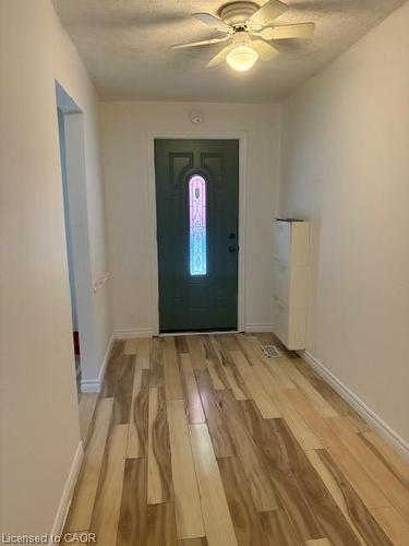 89 Shaw Street, Hamilton, ON - Indoor Photo Showing Other Room