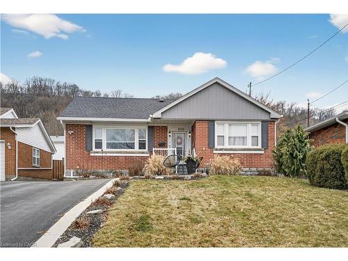 100 Ferndale Avenue, Hamilton, ON - Outdoor