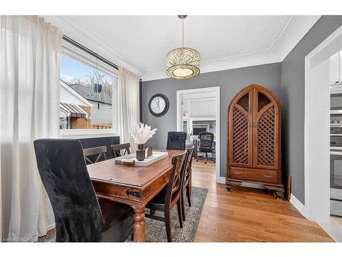 100 Ferndale Avenue, Hamilton, ON - Indoor Photo Showing Dining Room