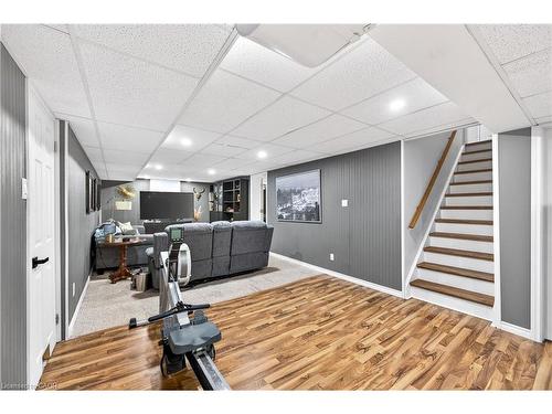 100 Ferndale Avenue, Hamilton, ON - Indoor